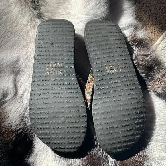 Yellow box flip flops size 7 1/2 multi colored stones - Picture 4 of 6